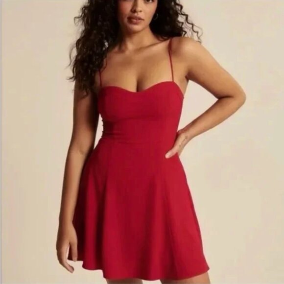 Abercrombie & Fitch Dresses & Skirts - Abercrombie & Fitch Sweetheart Red Mini Slip Dress